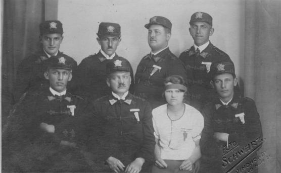 Delegace hasičů z Ostředka z roku 1928