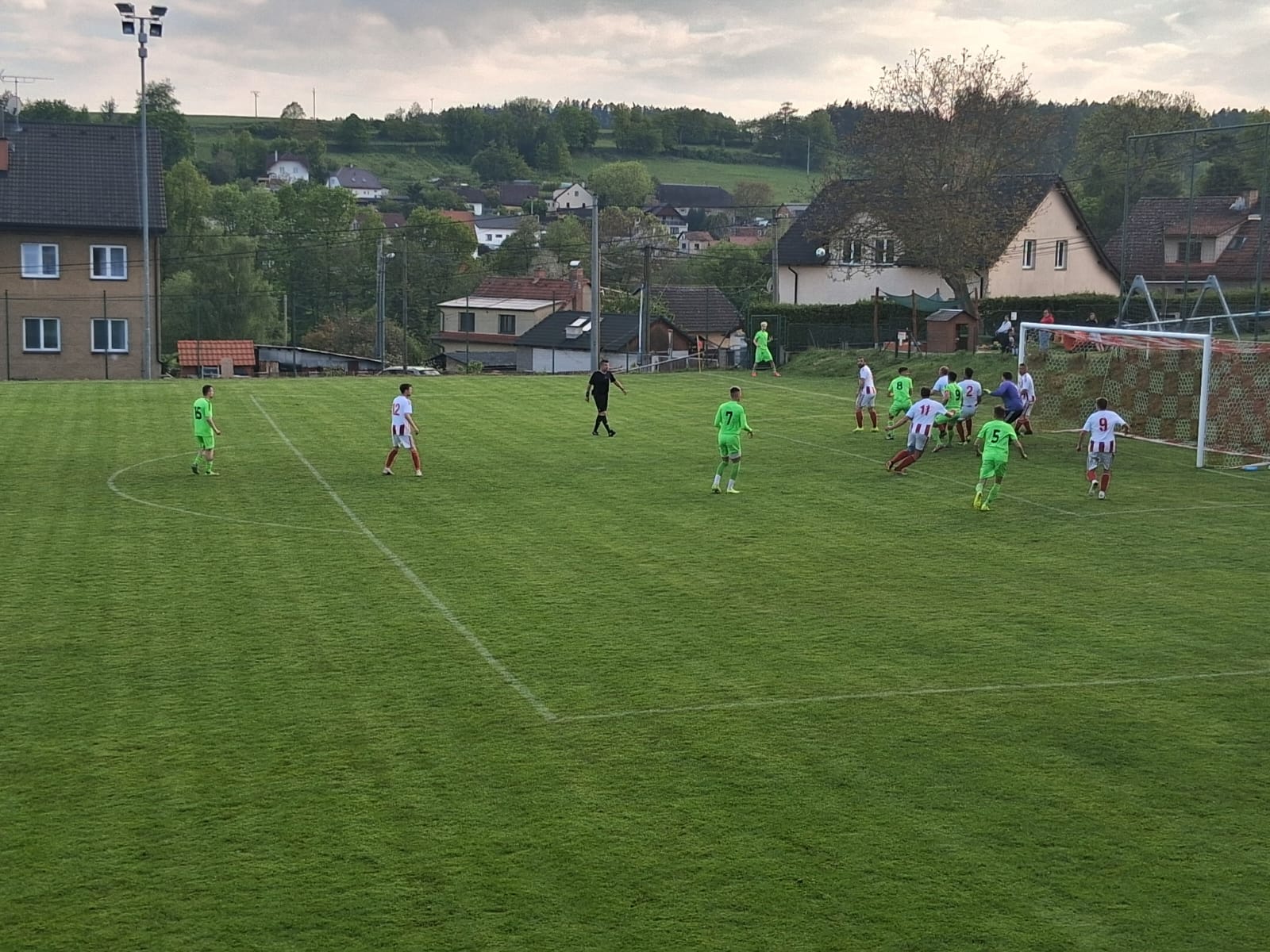 Ve vyhroceném zápase se Struhařovem fotbalisté nebodovali